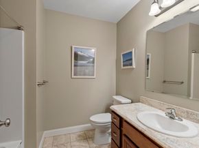 32 Steele St, Holden MA 01520