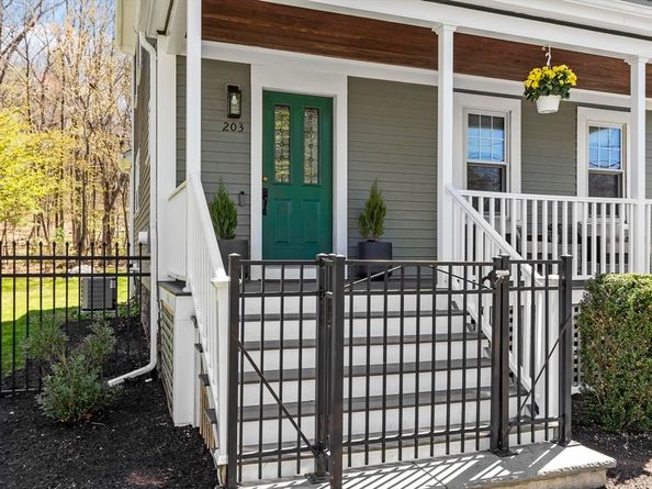 203 Main St, Acton MA 01720