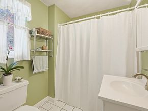 234 Allen Rd, Billerica MA 01821