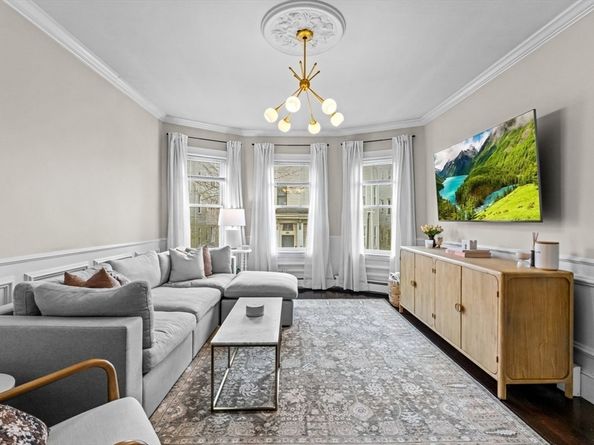 37 Moseley 2, Boston MA 02125