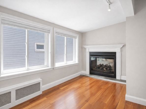 318 K St 2, Boston MA 02127