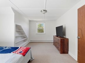 11 Cannon Rock Rd, Lynn MA 01904