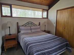74 Perry, Athol MA 01331