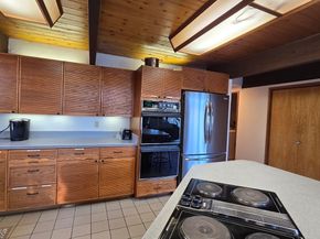 74 Perry, Athol MA 01331