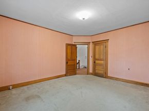 14 Circuit Ave E, Worcester MA 01603