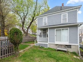 14 Circuit Ave E, Worcester MA 01603