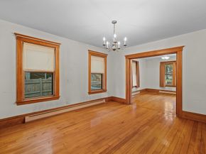 14 Circuit Ave E, Worcester MA 01603