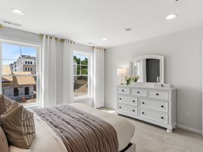 8 Weathervane Drive 19, Walpole MA 02081