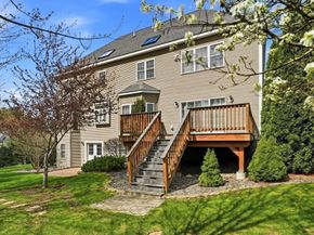 19 Crimson Dr, Shrewsbury MA 01545