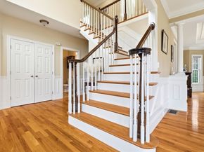 19 Crimson Dr, Shrewsbury MA 01545