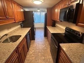 51 Melrose St 4D, Melrose MA 02176