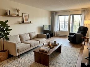 51 Melrose St 4D, Melrose MA 02176