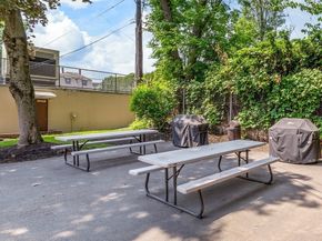 51 Melrose St 4D, Melrose MA 02176