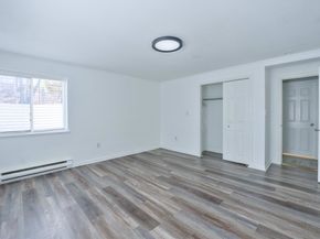 45 Oval Rd 8, Quincy MA 02170