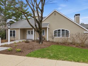 203 Allerton Commons Ln 203, Braintree MA 02184