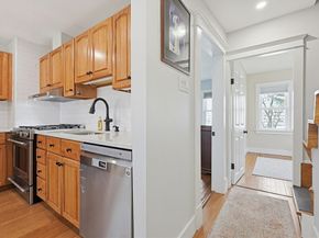 16 Coolidge Ave, Braintree MA 02184