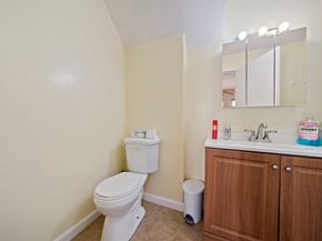 45 May St, Worcester MA 01610
