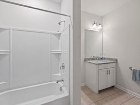 2 Francis Dr 107, Andover MA 01810