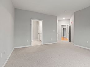 2 Francis Dr 107, Andover MA 01810