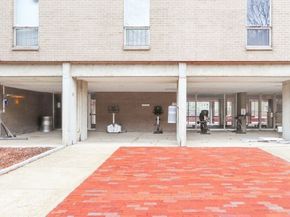 33 Pond Ave 524, Brookline MA 02445