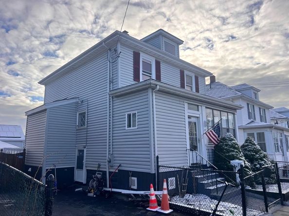 29 Adams Ave, Everett MA 02149