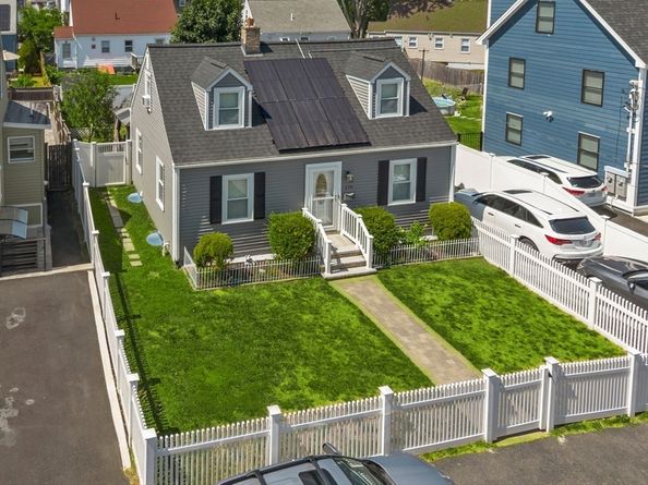 176 Gore Rd, Revere MA 02151