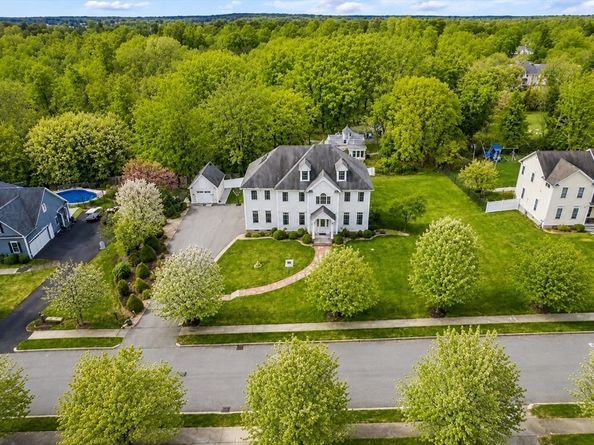 3 Great Acres Dr, Hanover MA 02339