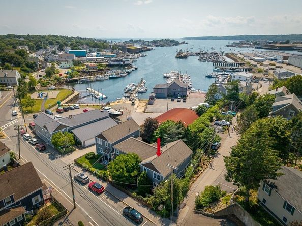 65 E Main St 3, Gloucester MA 01930