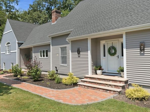30 Anne Rd, North Andover MA 01845