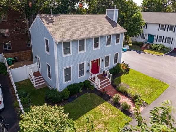 8 Spinney Path 8, Lynn MA 01902