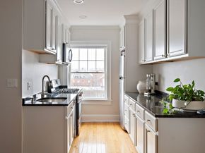 21 Bradlee Rd 32, Medford MA 02155
