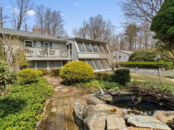 52 South Rd, Holden MA 01520