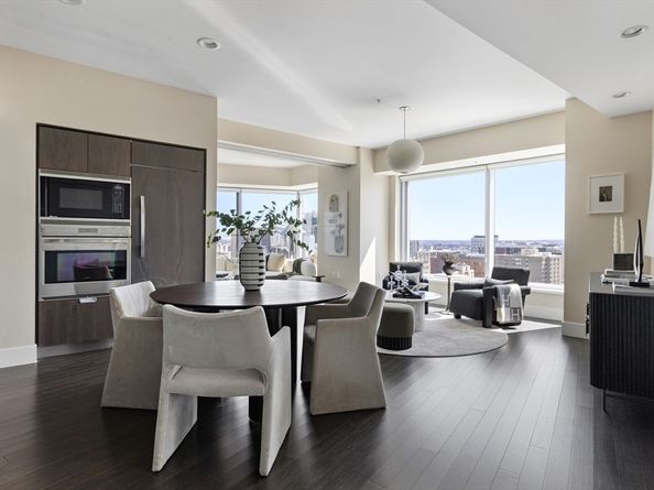 110 Stuart St 18H, Boston MA 02116