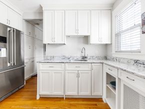 390 Weld St 2, Boston MA 02132