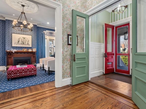 49 Shaw St, Newton MA 02465