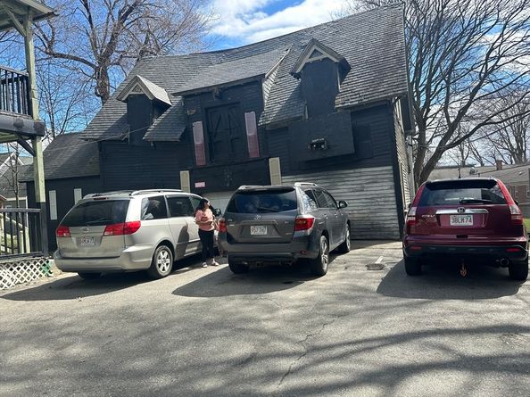 39 Woodland St, Worcester MA 01610