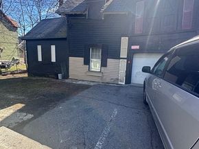 39 Woodland St, Worcester MA 01610