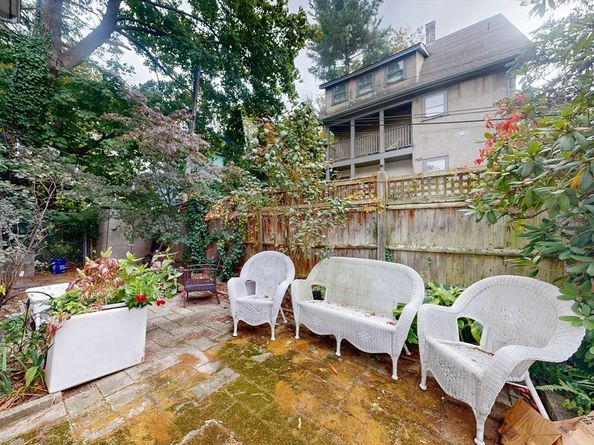 234-236 Huron Avenue, Cambridge MA 02138