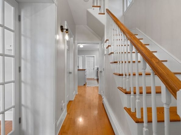 24 Minot St, Reading MA 01867