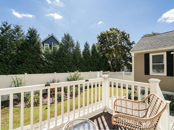 29 Porter St, Woburn MA 01801