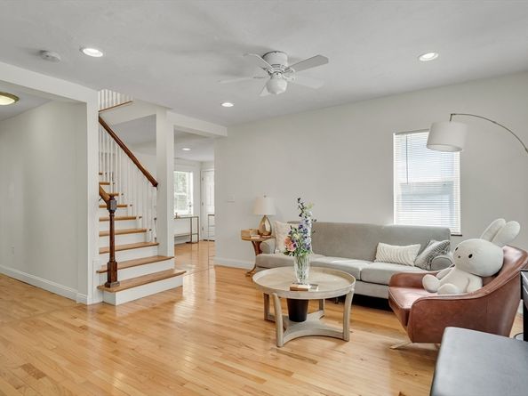 29 Porter St, Woburn MA 01801