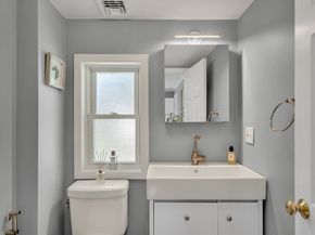 29 Porter St, Woburn MA 01801