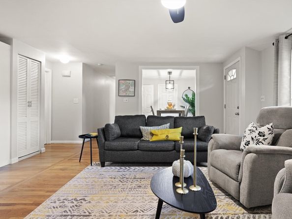 9 Marie Drive, Wilmington MA 01887