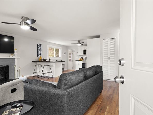 9 Marie Drive, Wilmington MA 01887