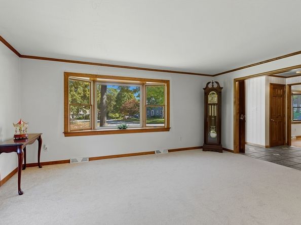114 Lodi Rd, Marlborough MA 01752