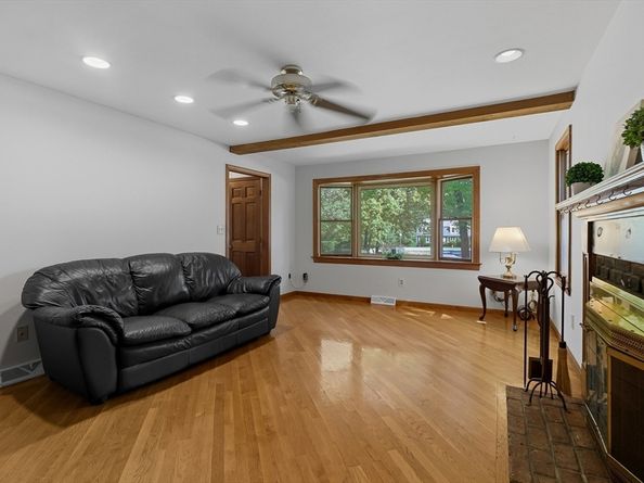114 Lodi Rd, Marlborough MA 01752