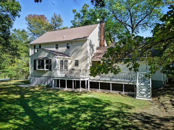 114 Lodi Rd, Marlborough MA 01752