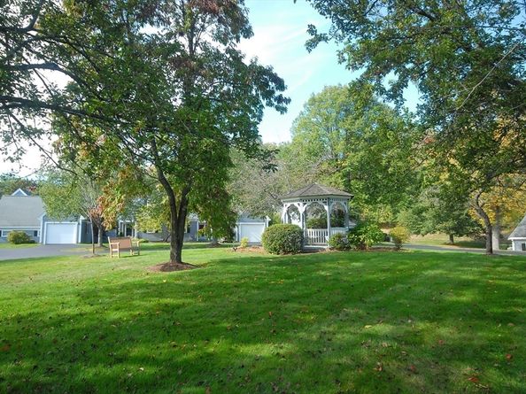 12 Mitchell Grant Way 12, Bedford MA 01730