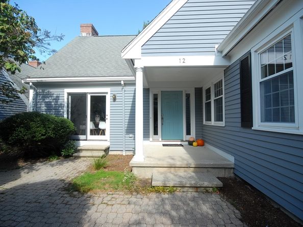 12 Mitchell Grant Way 12, Bedford MA 01730
