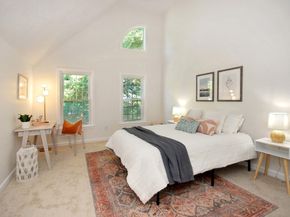 12 Mitchell Grant Way 12, Bedford MA 01730